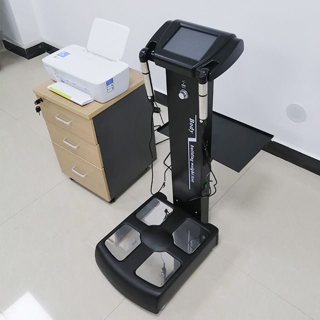 Full Body Analyser Machine